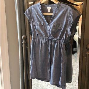 Chambray cap sleeve maternity blouse